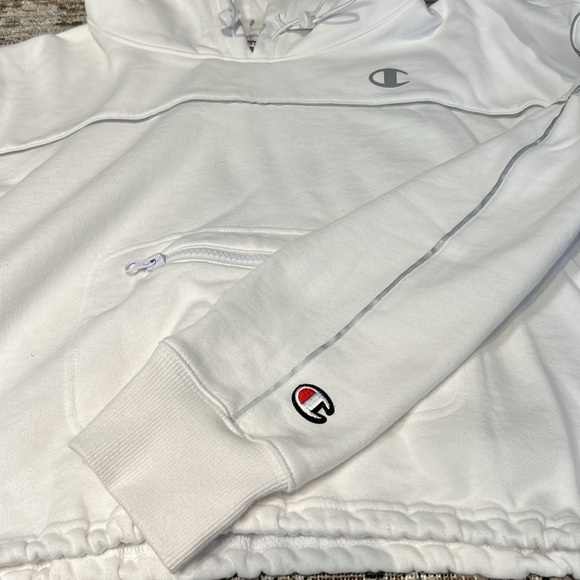 Champion white cropped hoodie SIZE SMALL - Picture 2 of 3